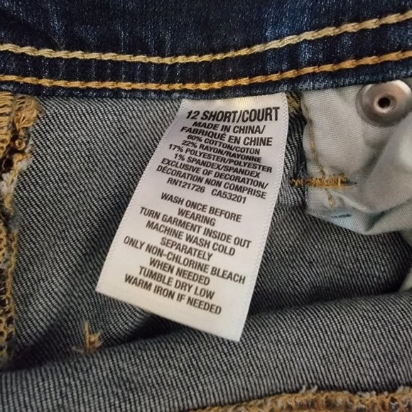 Aeropostale Boot Cut Short Jeans Size 12 - Picture 6 of 6